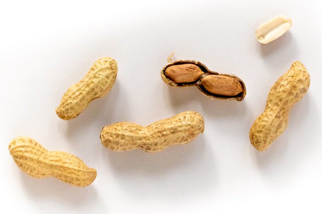 Eat&Drink_Ingredient_Peanuts_LAUREN_BALDWIN_rp0919-web.jpg