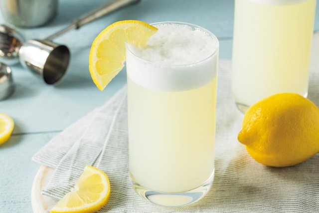 Eat&Drink_OpenTab_GinFizz_GETTY_rp0721.jpg