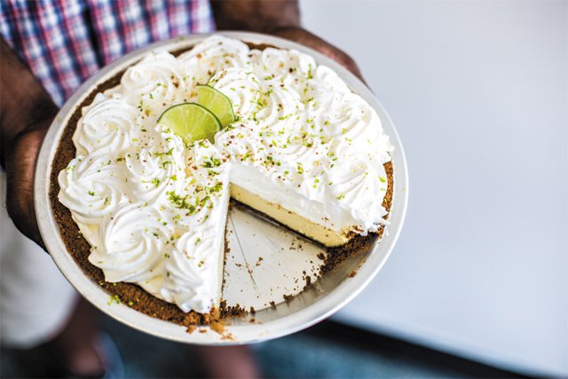 Eat&Drink_Shorts_Recipes_Pie_PoorGeorgiesBakeShoppe_JUSTIN_CHESNEY_rp0820.jpg