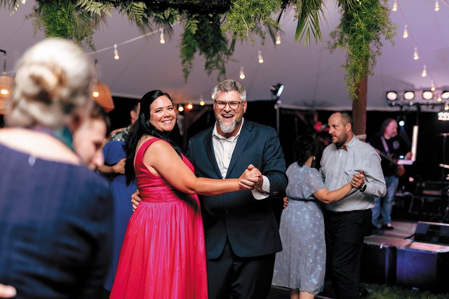 FEA_Scrapbook_LauraandMike4_ELLELAPPENPHOTOGRAPHY_rb_0623.jpg