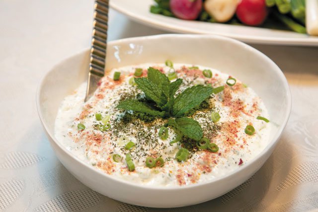 Feature_Entertaining_Dip_QUARTERMANPHOTOGRAPHY_hp0722.jpg