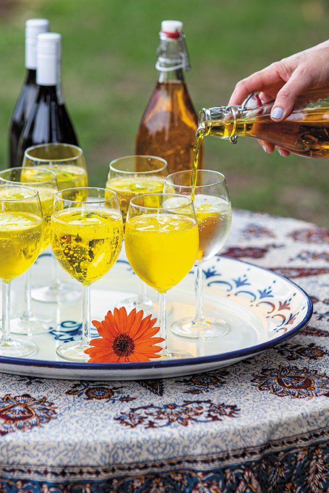 Feature_Entertaining_Drink_QUARTERMANPHOTOGRAPHY_hp0722.jpg