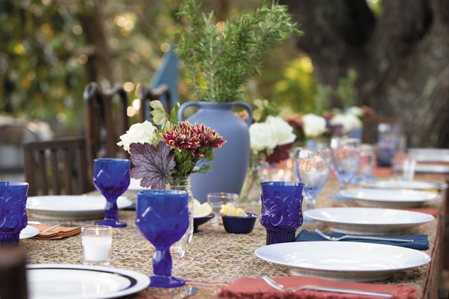 Feature_Entertaining_TableDetail_QUARTERMANPHOTOGRAPHY_hp0722_teaser.jpg