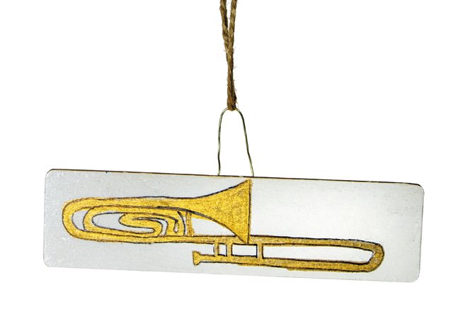 Feature_HolidayTraditions_ORNAMENTS_ReggiePace_rp1121.jpg