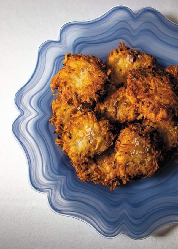 Feature_HolidayTraditions_RECIPES_Latkes_JV_rp1121.jpg