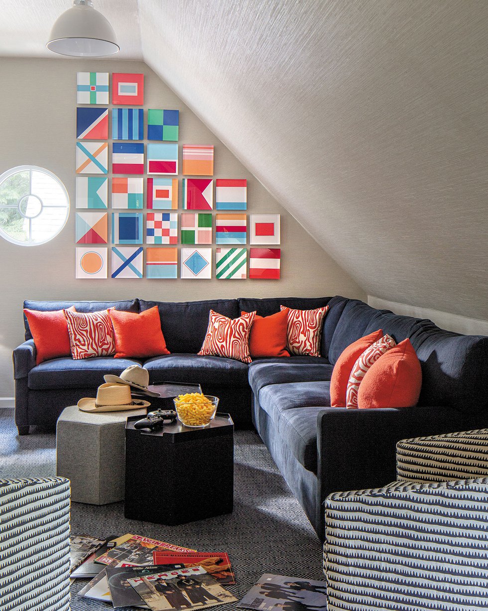 Features_Nisbett_MediaRoom_GORDONGREGORY_hp0524.jpg