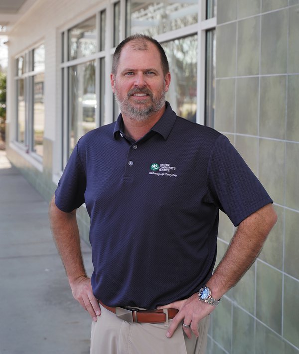 Features_TopDocs_Hospice_ZachHolt_JAYPAUL_0424.jpg
